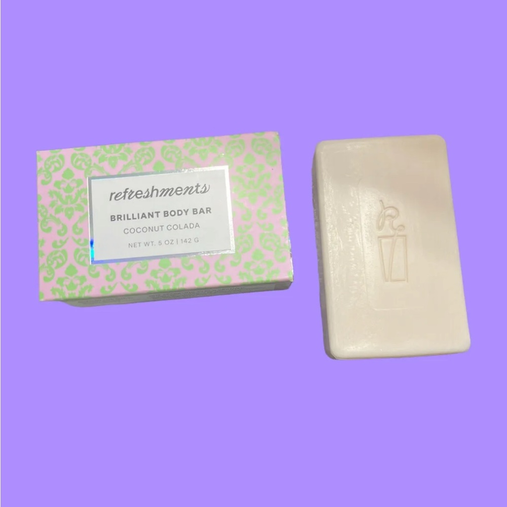 Refreshments Brilliant Body Bar Soap in Coconut Coloda 5 Oz NIB
